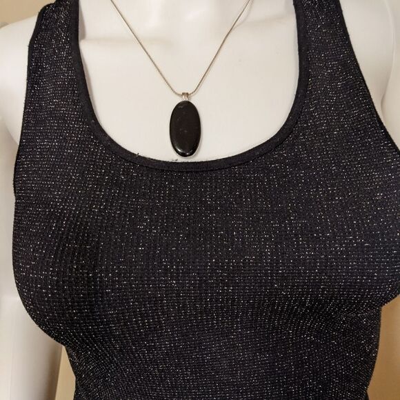 Nice pendant on silver toned chain - Picture 2 of 8